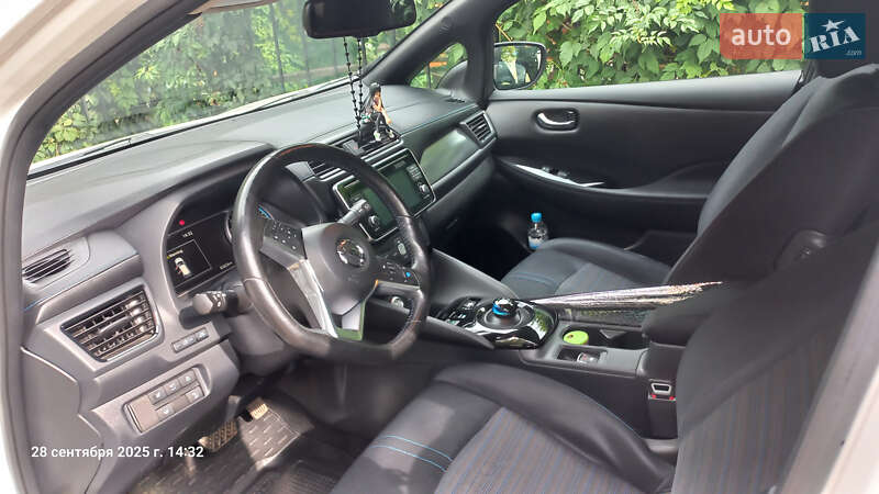 Хетчбек Nissan Leaf 2018 в Полтаві