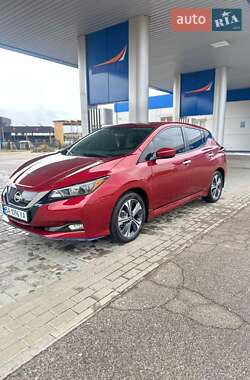 Хэтчбек Nissan Leaf 2020 в Новоукраинке