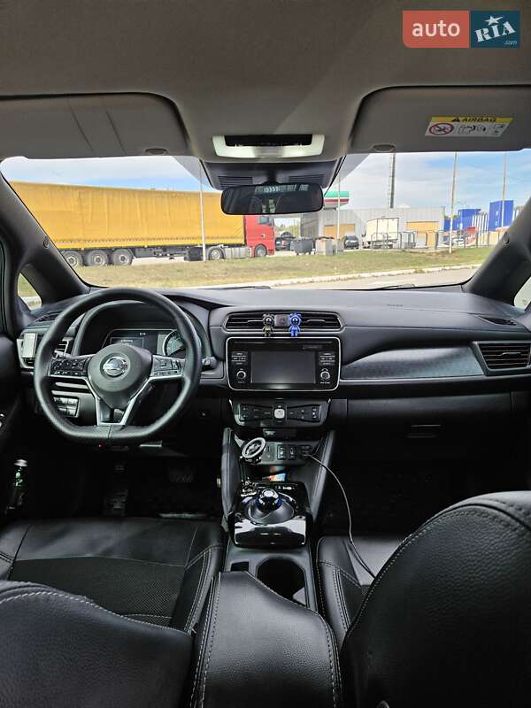 Хэтчбек Nissan Leaf 2019 в Сумах