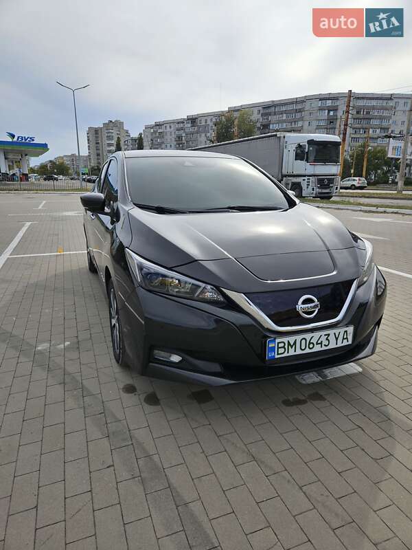 Хэтчбек Nissan Leaf 2019 в Сумах