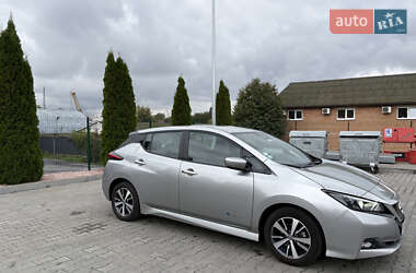 Хэтчбек Nissan Leaf 2019 в 