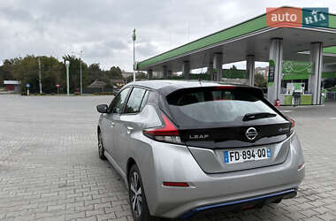 Хэтчбек Nissan Leaf 2019 в 
