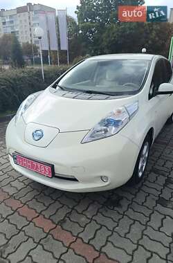 Хэтчбек Nissan Leaf 2012 в Луцке