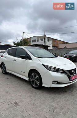 Хэтчбек Nissan Leaf 2018 в Ровно