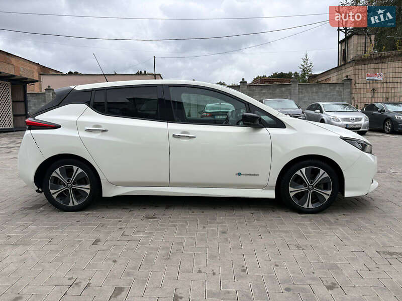 Хетчбек Nissan Leaf 2018 в Рівному