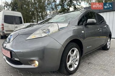 Хетчбек Nissan Leaf 2013 в 