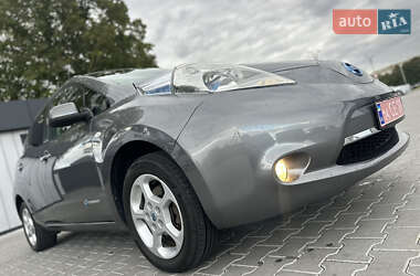 Хетчбек Nissan Leaf 2013 в 
