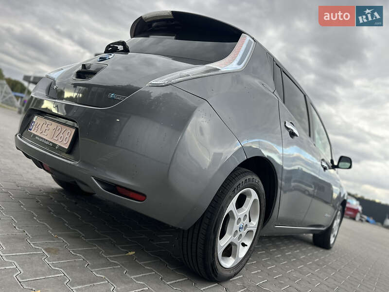 Хэтчбек Nissan Leaf 2013 в Владимире