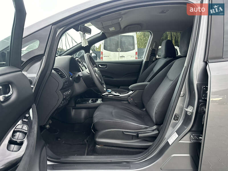 Хэтчбек Nissan Leaf 2013 в Владимире