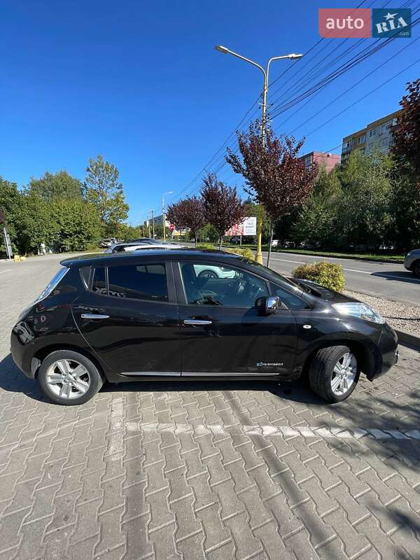 Хэтчбек Nissan Leaf 2013 в Ужгороде