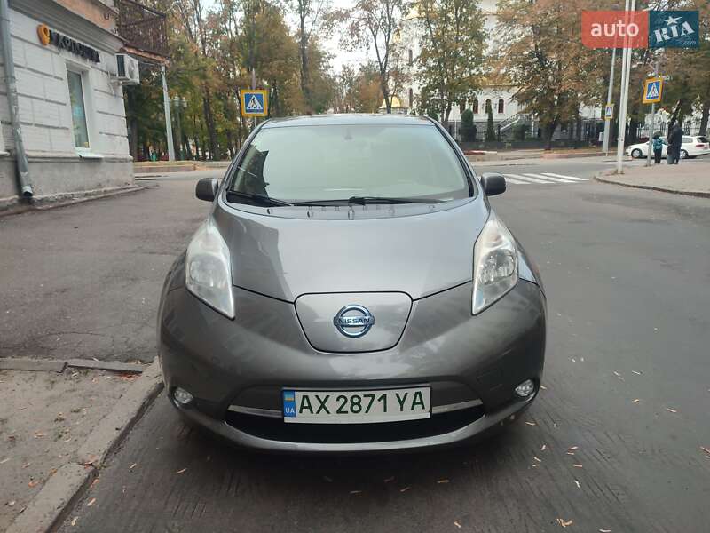 Хэтчбек Nissan Leaf 2014 в Харькове