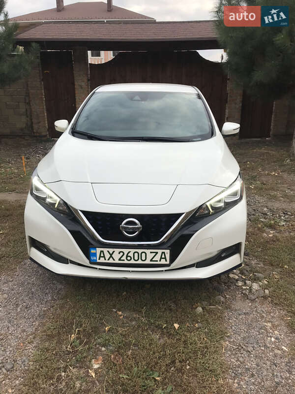 Хэтчбек Nissan Leaf 2021 в Харькове