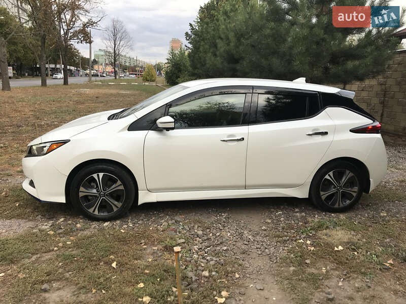 Хэтчбек Nissan Leaf 2021 в Харькове
