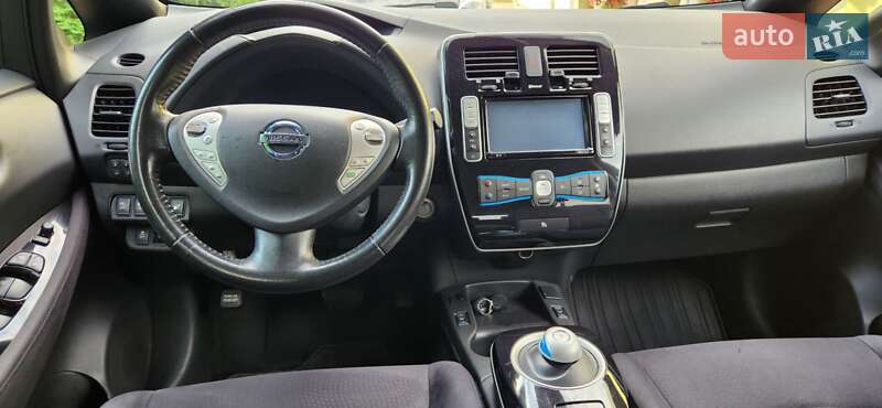 Хэтчбек Nissan Leaf 2014 в Ровно