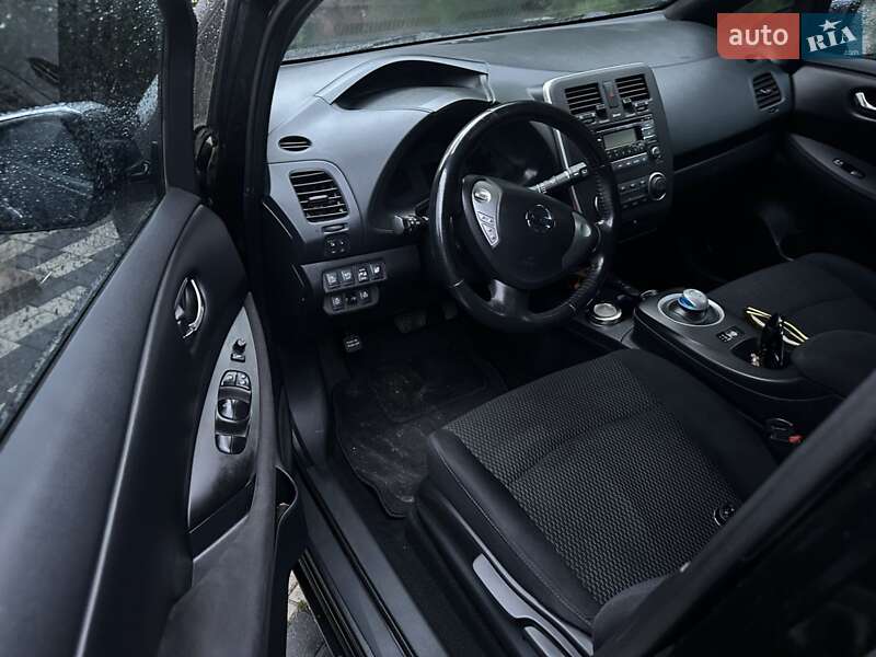 Хетчбек Nissan Leaf 2013 в Тернополі