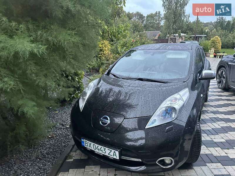 Хетчбек Nissan Leaf 2013 в Тернополі