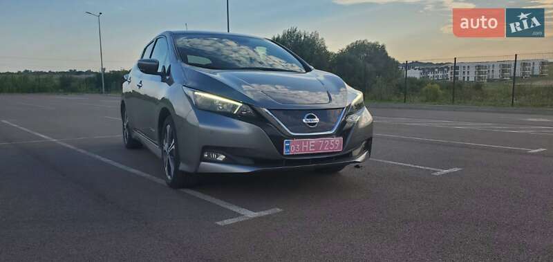 Хетчбек Nissan Leaf 2018 в Рівному