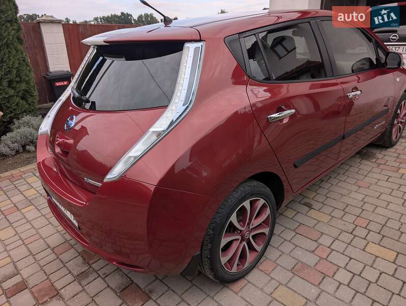 Хетчбек Nissan Leaf 2012 в Білій Криниці фото 5 Хетчбек Nissan Leaf 2012 в Білій Криниці