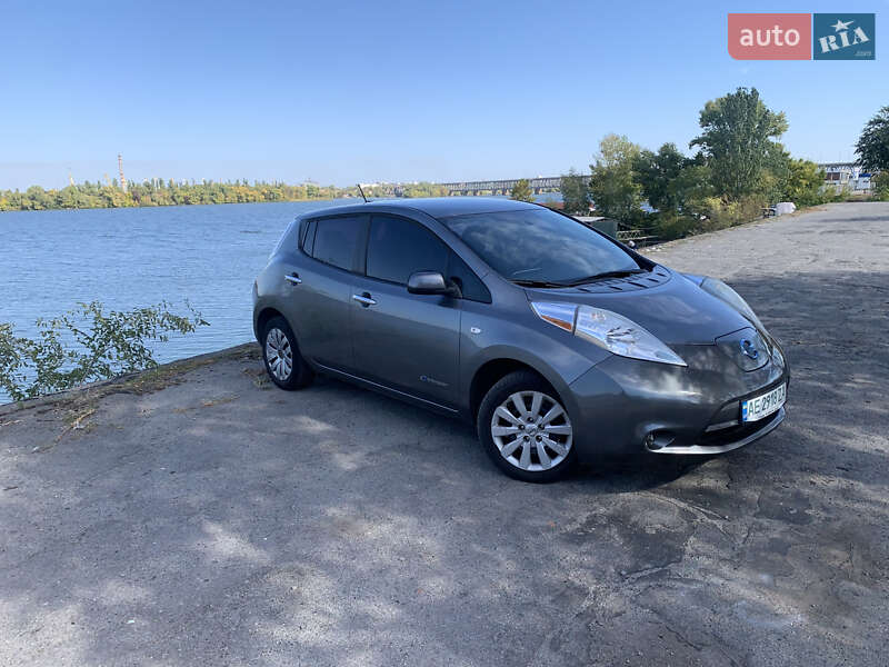 Хэтчбек Nissan Leaf 2014 в Днепре фото 7 Хэтчбек Nissan Leaf 2014 в Днепре