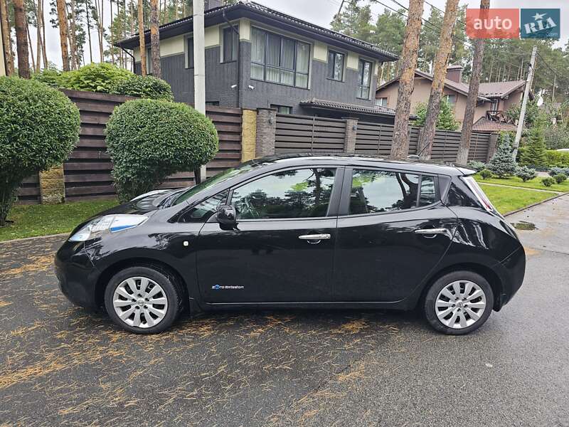 Хэтчбек Nissan Leaf 2015 в Буче фото 5 Хэтчбек Nissan Leaf 2015 в Буче
