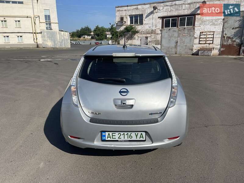 Хэтчбек Nissan Leaf 2014 в Кривом Роге фото 7 Хэтчбек Nissan Leaf 2014 в Кривом Роге