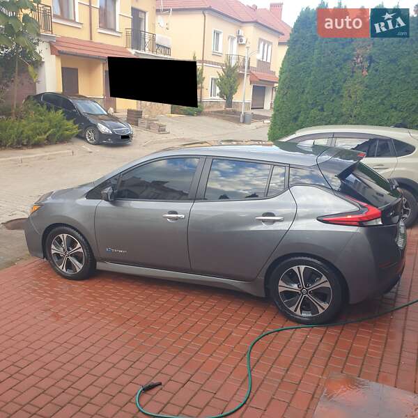 Хэтчбек Nissan Leaf 2018 в Одессе