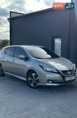 Хетчбек Nissan Leaf 2018 в Львові
