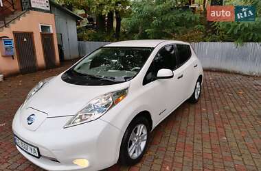 Хэтчбек Nissan Leaf 2014 в Черновцах