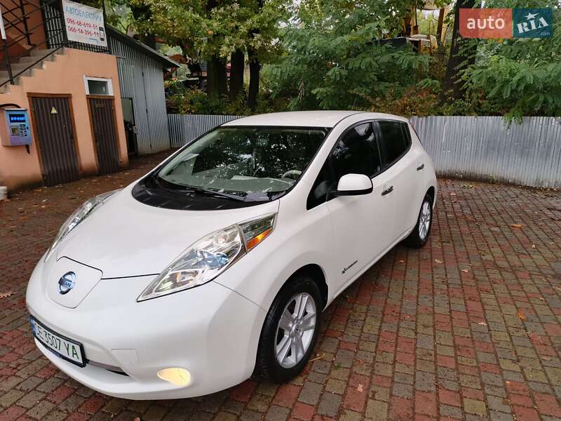 Nissan Leaf 2014