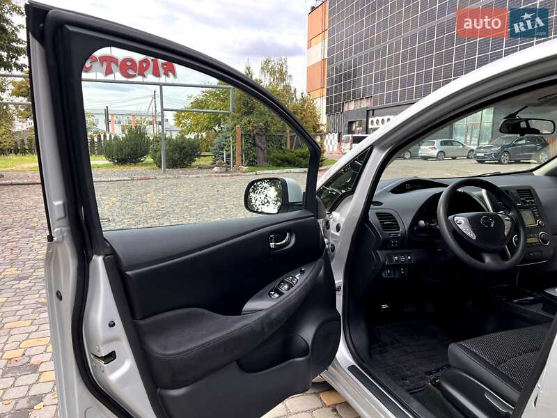 Хэтчбек Nissan Leaf 2017 в Луцке фото 16 Хэтчбек Nissan Leaf 2017 в Луцке