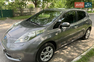 Хетчбек Nissan Leaf 2014 в Полонному