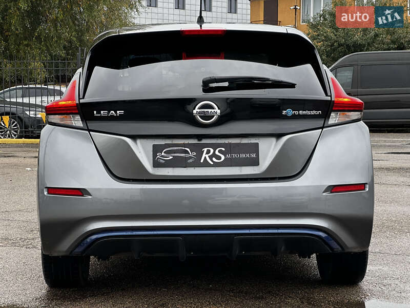 Хэтчбек Nissan Leaf 2019 в Киеве