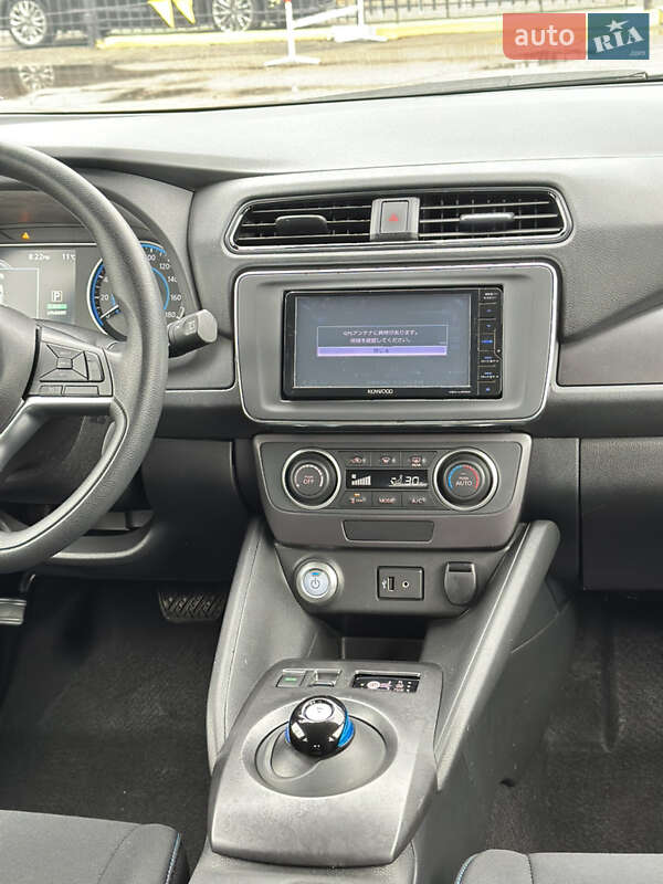 Хэтчбек Nissan Leaf 2019 в Киеве
