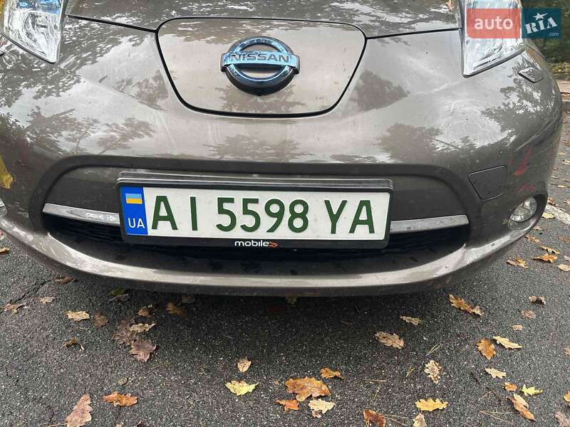 Хэтчбек Nissan Leaf 2017 в Киеве