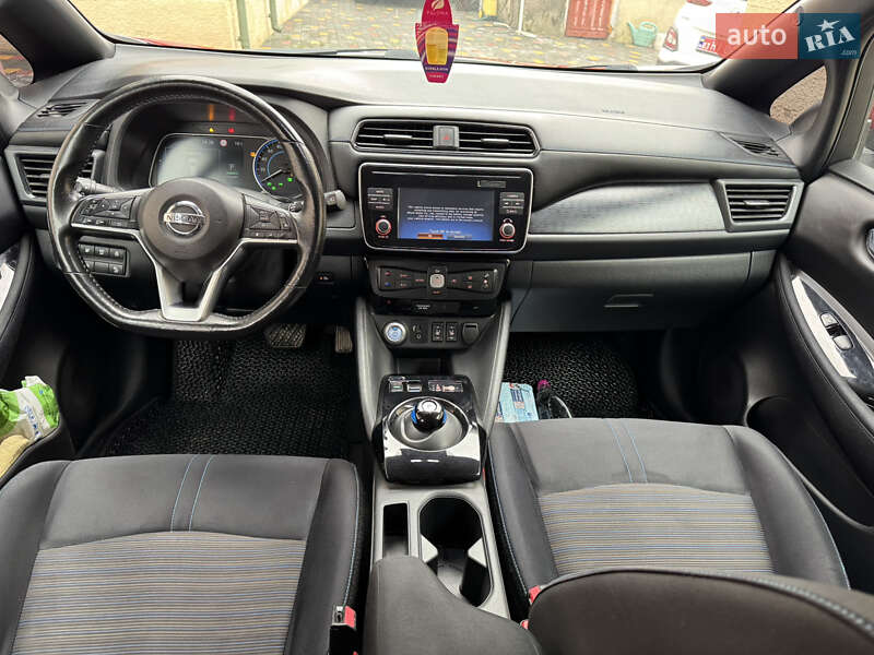 Хэтчбек Nissan Leaf 2019 в Каменец-Подольском фото 2 Хэтчбек Nissan Leaf 2019 в Каменец-Подольском