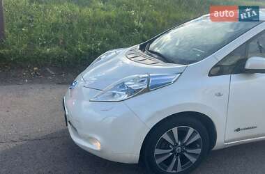 Хэтчбек Nissan Leaf 2015 в Виннице