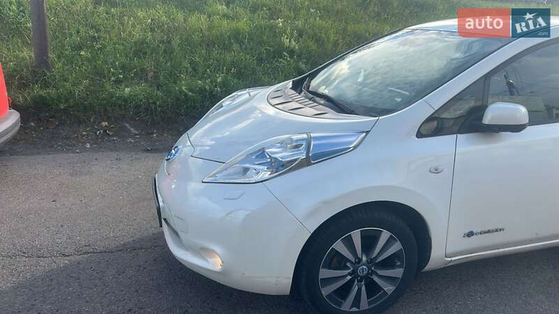 Nissan Leaf 2015