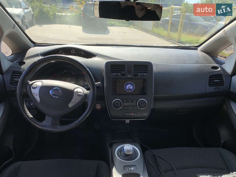 Хетчбек Nissan Leaf 2015 в Львові