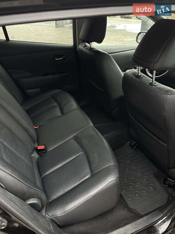 Хетчбек Nissan Leaf 2014 в Звенигородці фото 18 Хетчбек Nissan Leaf 2014 в Звенигородці