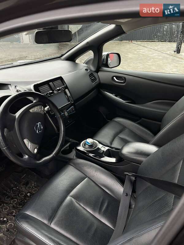 Хетчбек Nissan Leaf 2014 в Звенигородці фото 19 Хетчбек Nissan Leaf 2014 в Звенигородці