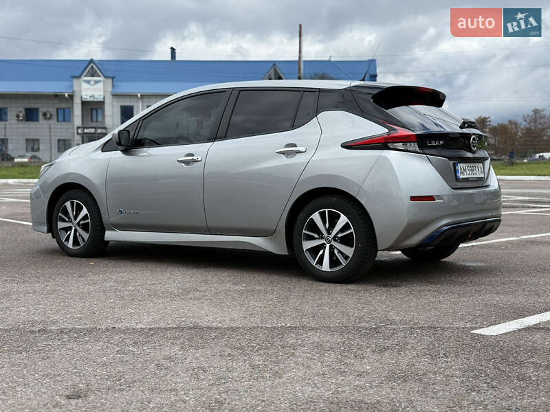 Хэтчбек Nissan Leaf 2019 в Житомире