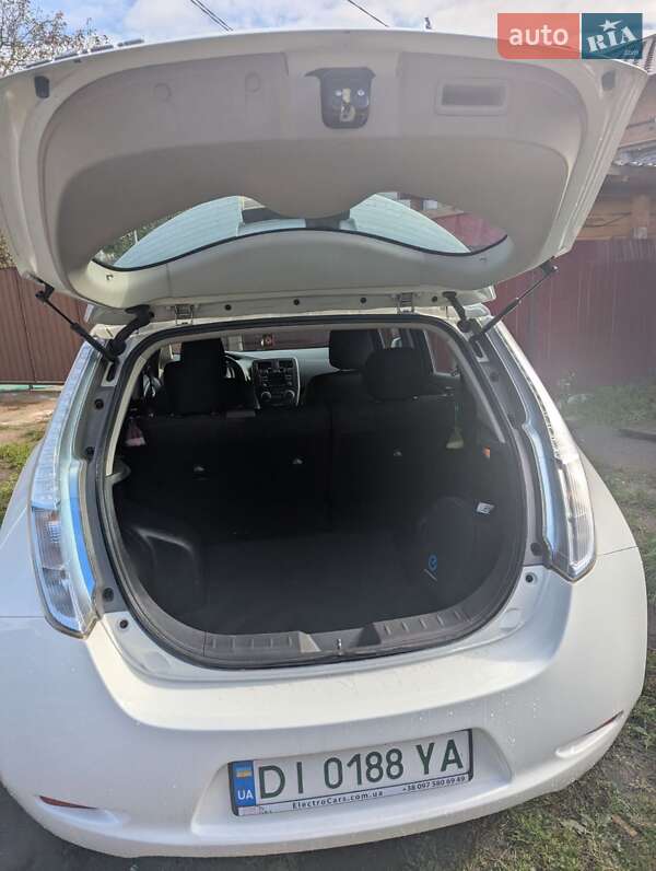 Хэтчбек Nissan Leaf 2014 в Житомире