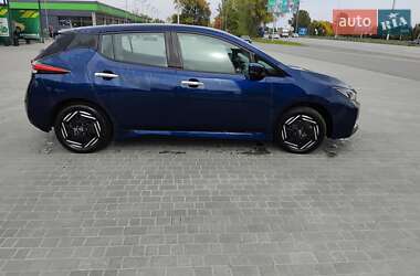 Хэтчбек Nissan Leaf 2023 в Днепре