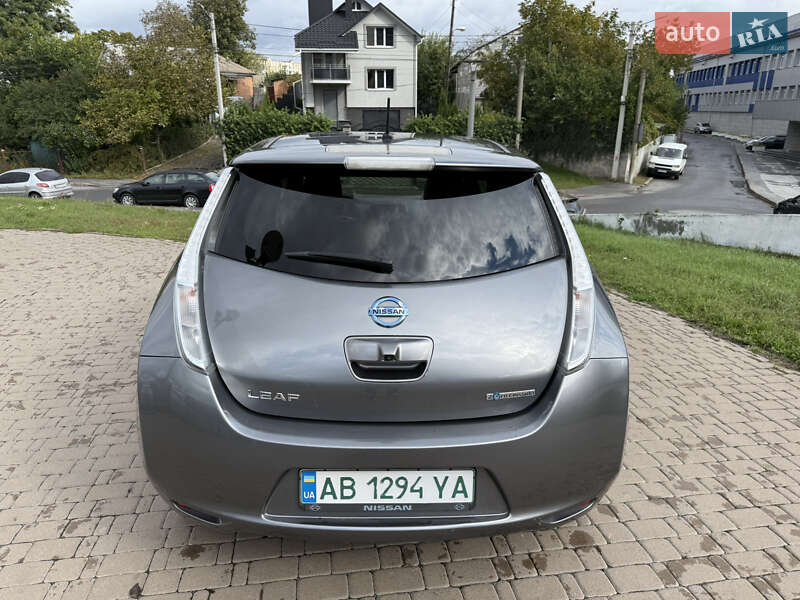 Хетчбек Nissan Leaf 2015 в Вінниці
