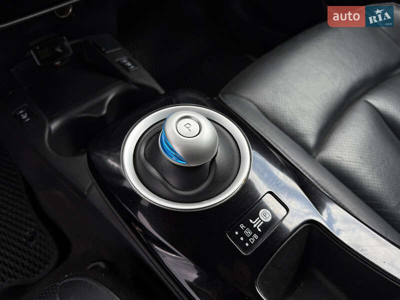 Хетчбек Nissan Leaf 2015 в Вінниці