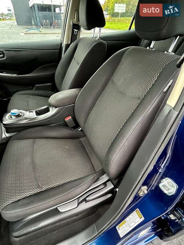 Хэтчбек Nissan Leaf 2017 в Львове