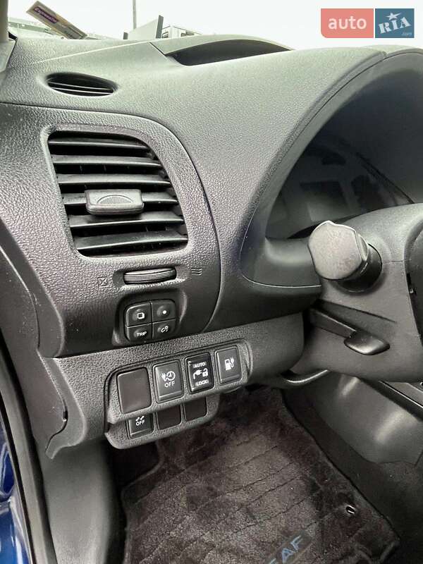 Хэтчбек Nissan Leaf 2017 в Львове