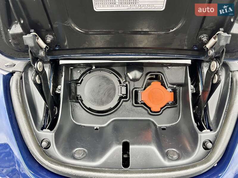 Хэтчбек Nissan Leaf 2017 в Львове