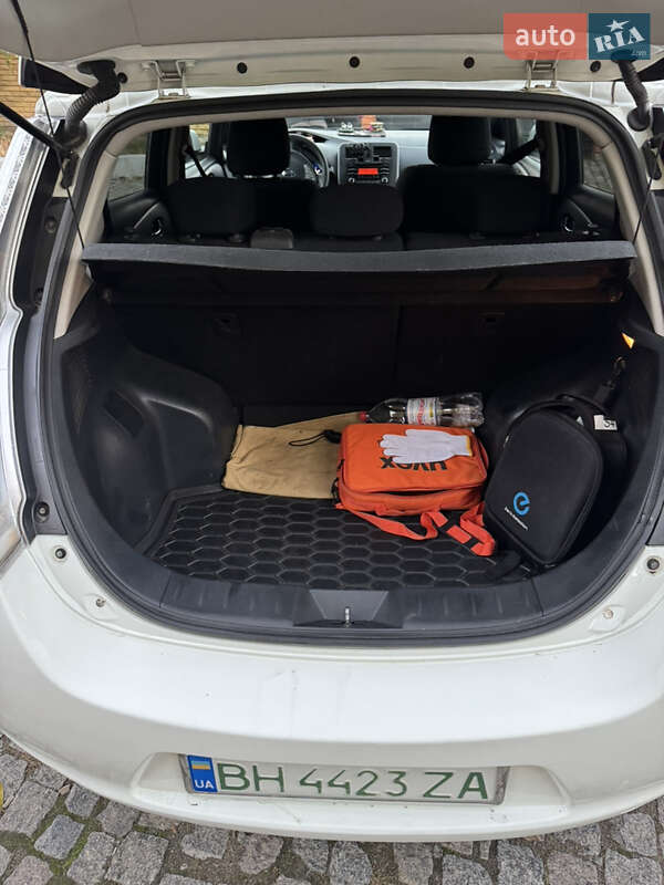 Хэтчбек Nissan Leaf 2015 в Николаеве фото 7 Хэтчбек Nissan Leaf 2015 в Николаеве