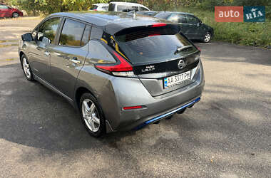 Хэтчбек Nissan Leaf 2018 в 
